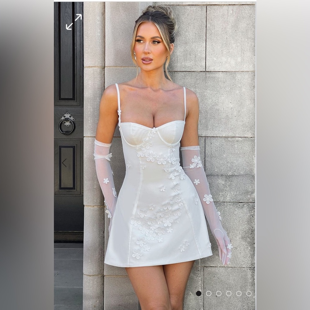 Babyboo Dalary mini dress- Ivory